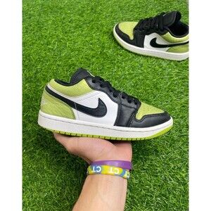 Air Jordan 1 Low Snakeskin Vivid Green Size Women’s 5